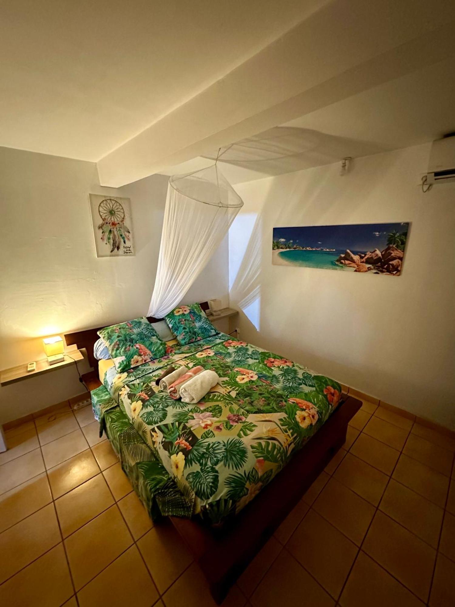Mango Sea -Villa "Maracudja" Et Appartement "Jojoba" Avec Piscine & Vue Sur Les Iles 생프랑수아 외부 사진