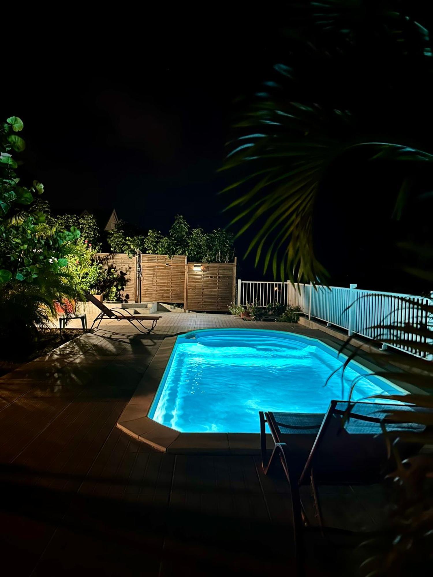 Mango Sea -Villa "Maracudja" Et Appartement "Jojoba" Avec Piscine & Vue Sur Les Iles 생프랑수아 외부 사진